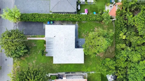 231 NE 43rd Street Miami FL 33137