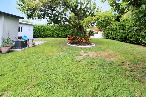 231 NE 43rd Street Miami FL 33137