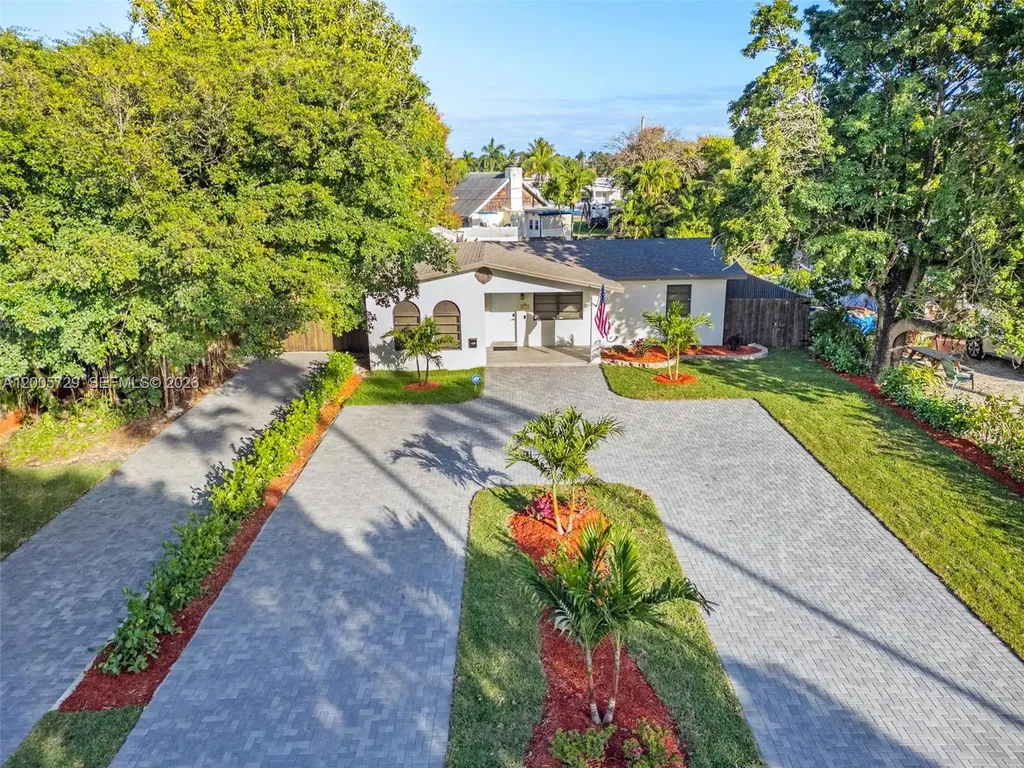 1075 NE 12 Avenue Homestead FL 33030