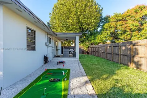 1075 NE 12 Avenue Homestead FL 33030
