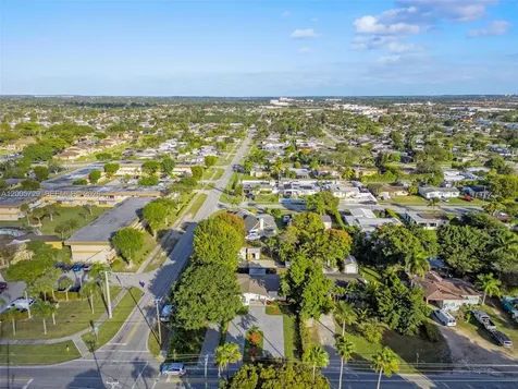1075 NE 12 Avenue Homestead FL 33030