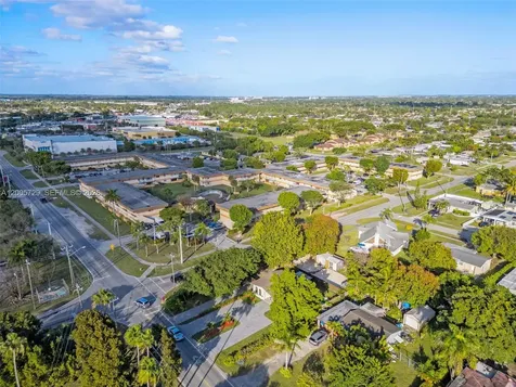 1075 NE 12 Avenue Homestead FL 33030