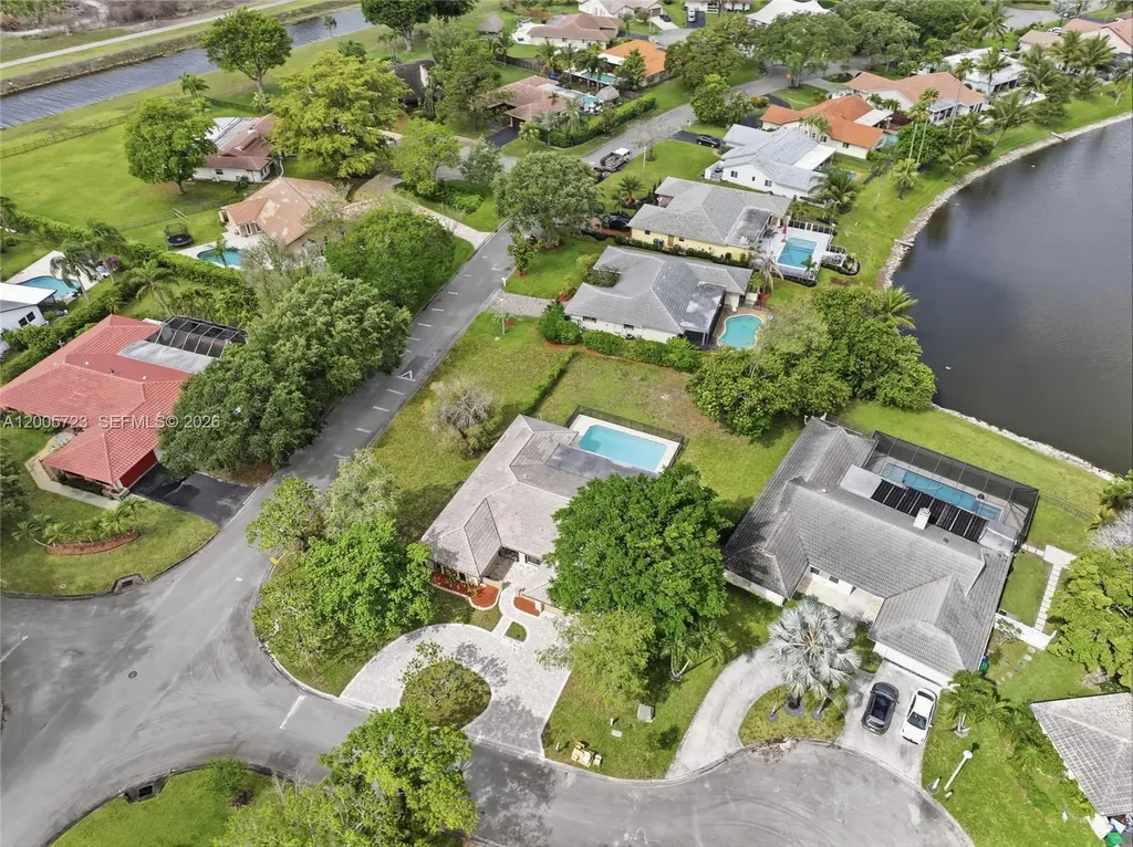 120 NW 84th Way Coral Springs FL 33071