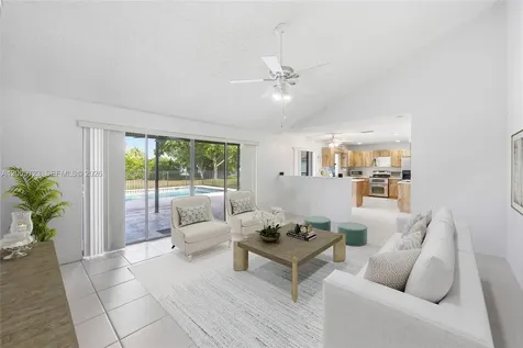 120 NW 84th Way Coral Springs FL 33071
