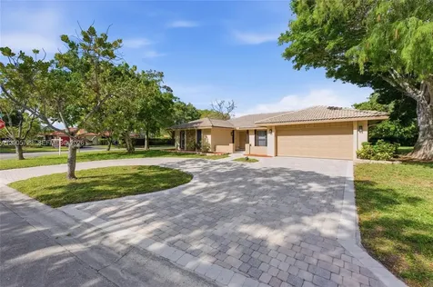 120 NW 84th Way Coral Springs FL 33071