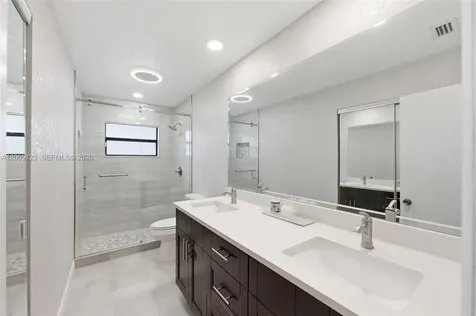 120 NW 84th Way Coral Springs FL 33071