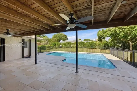 120 NW 84th Way Coral Springs FL 33071