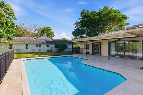 120 NW 84th Way Coral Springs FL 33071