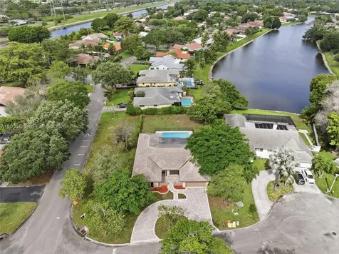 120 NW 84th Way Coral Springs FL 33071