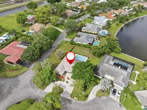 120 NW 84th Way Coral Springs FL 33071
