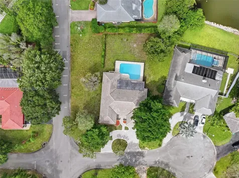 120 NW 84th Way Coral Springs FL 33071