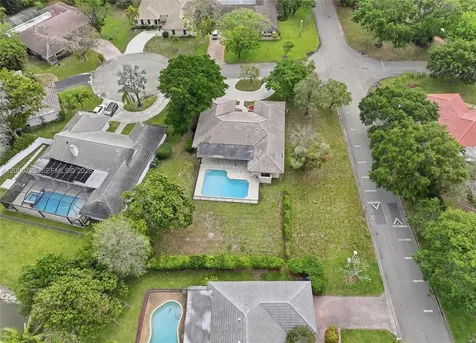 120 NW 84th Way Coral Springs FL 33071