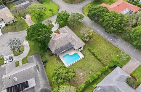 120 NW 84th Way Coral Springs FL 33071