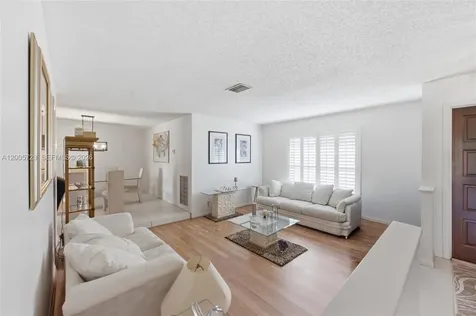 120 NW 84th Way Coral Springs FL 33071