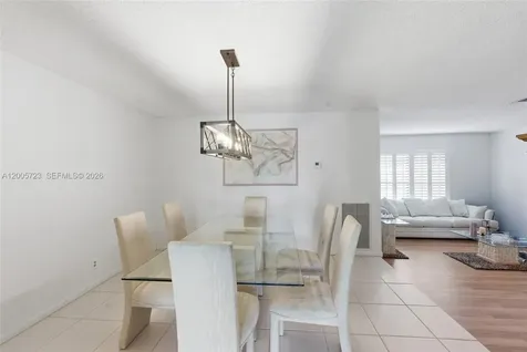 120 NW 84th Way Coral Springs FL 33071