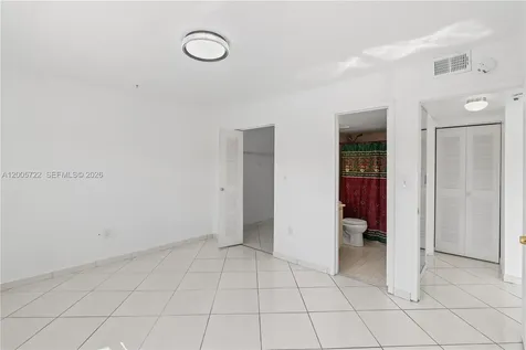 10877 NW 7th Street Miami FL 33172