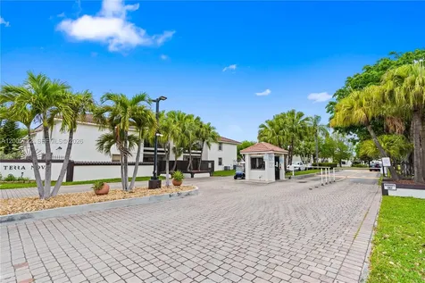 10877 NW 7th Street Miami FL 33172