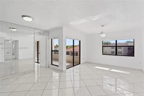 10877 NW 7th Street Miami FL 33172