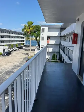 447 NE 195th Street Miami FL 33179