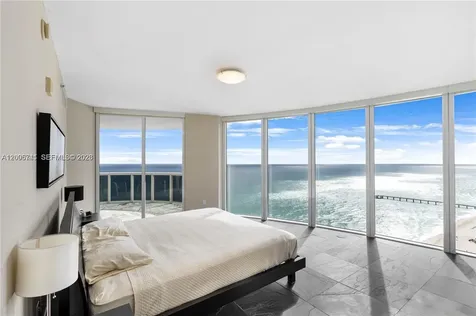 17201 Collins Avenue Sunny Isles Beach FL 33160