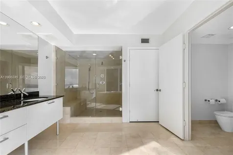 17201 Collins Avenue Sunny Isles Beach FL 33160