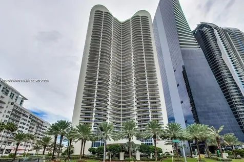 17201 Collins Avenue Sunny Isles Beach FL 33160