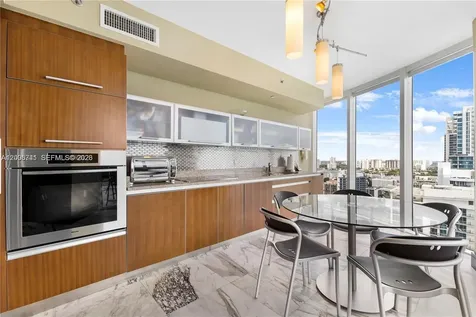 17201 Collins Avenue Sunny Isles Beach FL 33160