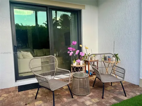 1346 SW 113th Terrace Pembroke Pines FL 33025