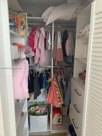 31 SE 5th Street Miami FL 33131