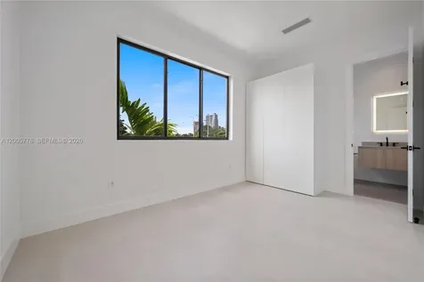 2787 SW 34th Avenue Miami FL 33133