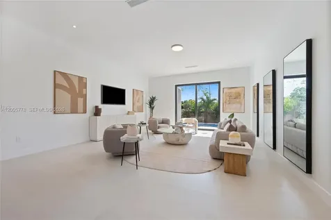 2787 SW 34th Avenue Miami FL 33133