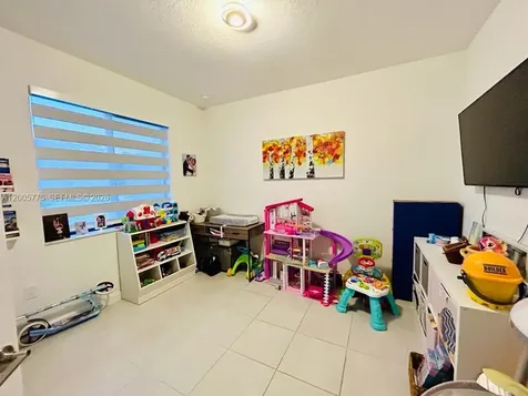 784 NE 206th Terrace Miami FL 33179