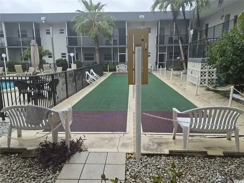 Hallandale Beach FL 33009