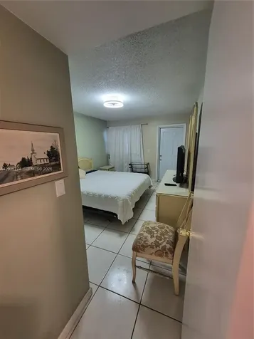 Hallandale Beach FL 33009