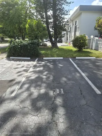 Hallandale Beach FL 33009