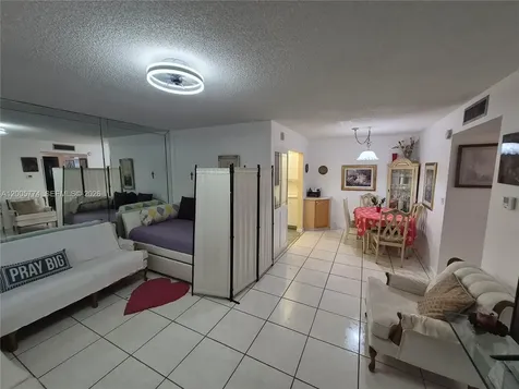 Hallandale Beach FL 33009