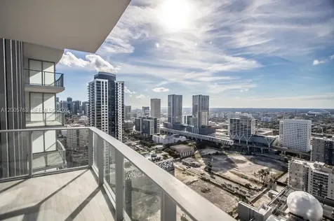 851 NE 1st Avenue Miami FL 33132
