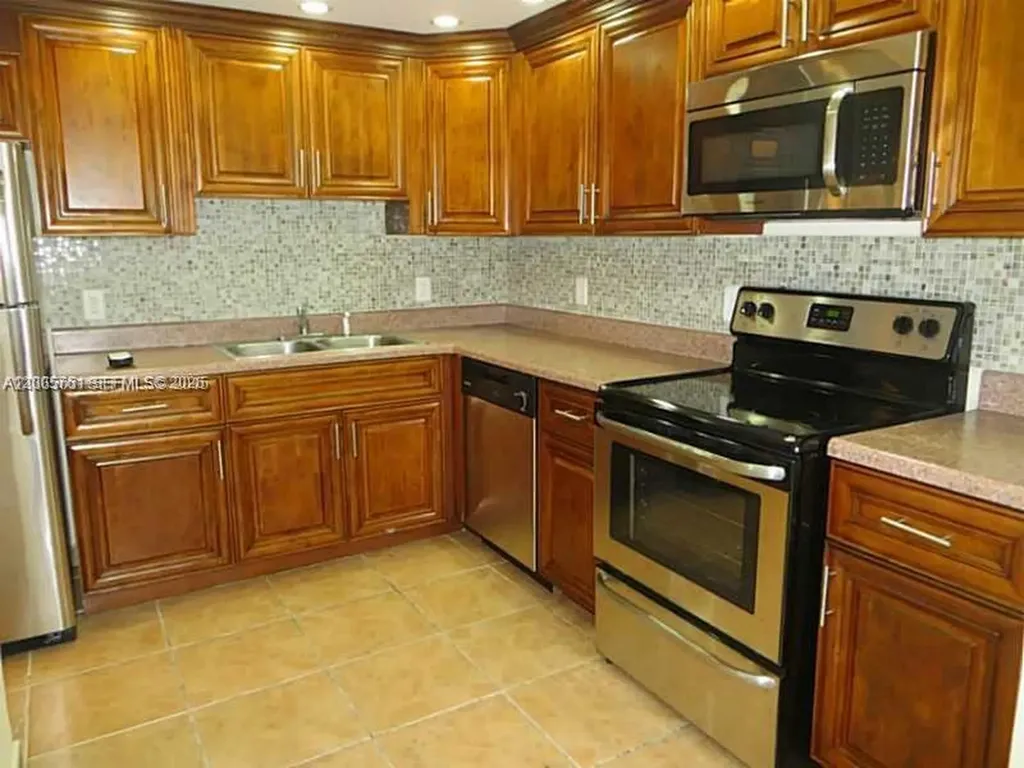 2025 NE 164th Street North Miami Beach FL 33162