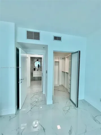 300 S Biscayne Boulevard Miami FL 33131