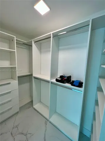 300 S Biscayne Boulevard Miami FL 33131