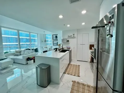 300 S Biscayne Boulevard Miami FL 33131