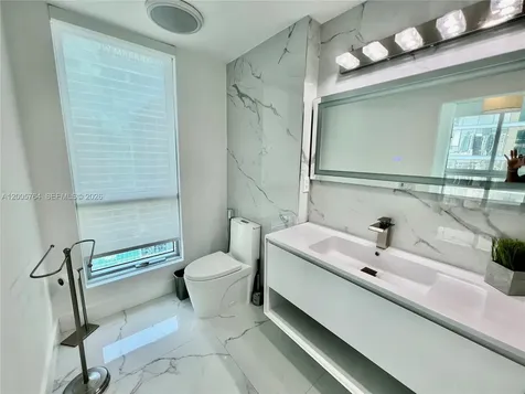 300 S Biscayne Boulevard Miami FL 33131