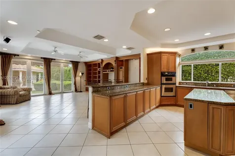 11071 SW 28th Street Miami FL 33165