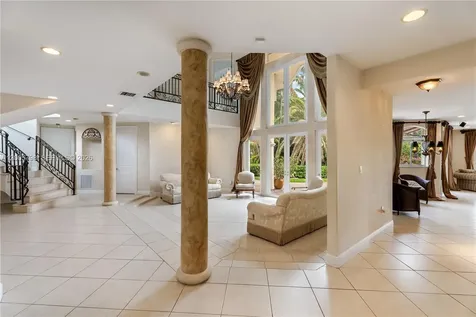 11071 SW 28th Street Miami FL 33165
