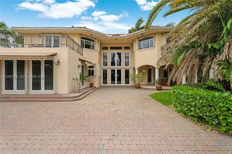 11071 SW 28th Street Miami FL 33165