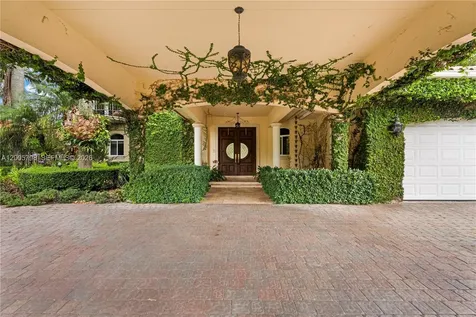 11071 SW 28th Street Miami FL 33165