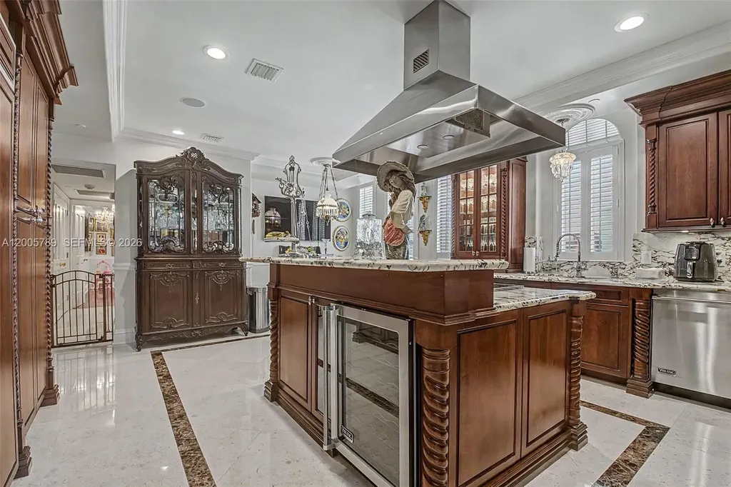 600 Coral Way Coral Gables FL 33134