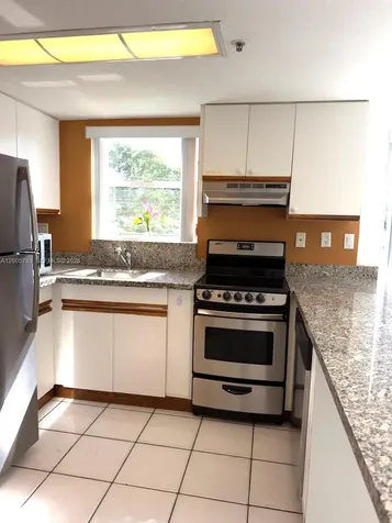 3052 SW 27th Avenue Miami FL 33133