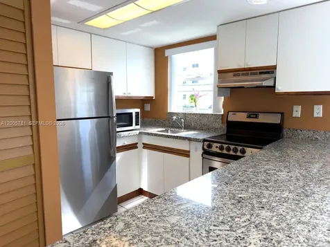 3052 SW 27th Avenue Miami FL 33133