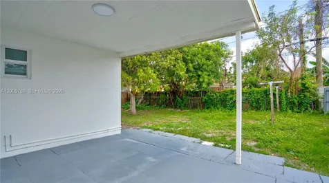 1921 NE 158th Street North Miami Beach FL 33162